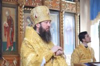 28-В воскресный день Преосвященнейший епископ Амфилохий совершил Божественную Литургию в Богородице-Рождественском храме Усть-Каменогорска (+ВИДЕО)