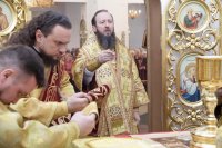 23-Служение епископа Амфилохия в Неделю святых отец