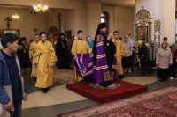 4-Служение епископа Амфилохия в Неделю всех святых