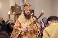 9-В Неделю о блудном сыне епископ Амфилохий совершил Божественную Литургию в кафедральном соборе