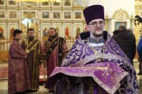 3-В Неделю вторую Великого поста епископ Амфилохий возглавил служение Божественной Литургии в кафедральном соборе