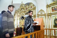 4-Епископ Амфилохий совершил последнюю в году Литургию Преждеосвященных Даров