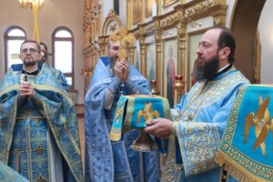 В день праздника Введения во храм Пресвятой Богородицы епископ Амфилохий совершил Божественную Литургию в кафедральном соборе