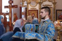 7-В день праздника Введения во храм Пресвятой Богородицы епископ Амфилохий совершил Божественную Литургию в кафедральном соборе