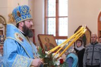 9-В день праздника Введения во храм Пресвятой Богородицы епископ Амфилохий совершил Божественную Литургию в кафедральном соборе