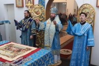 20-В день праздника Введения во храм Пресвятой Богородицы епископ Амфилохий совершил Божественную Литургию в кафедральном соборе