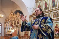22-В день праздника Введения во храм Пресвятой Богородицы епископ Амфилохий совершил Божественную Литургию в кафедральном соборе