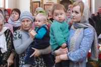 25-В день праздника Введения во храм Пресвятой Богородицы епископ Амфилохий совершил Божественную Литургию в кафедральном соборе