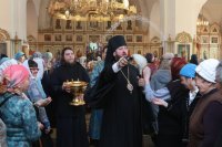 36-В день праздника Введения во храм Пресвятой Богородицы епископ Амфилохий совершил Божественную Литургию в кафедральном соборе