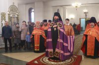 5-Соборное служение великой Пасхальной вечерни в главном храме Восточного Казахстана