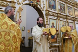 В Неделю 6-ю по Пятидесятнице епископ Амфилохий совершил Божественную Литургию в Свято-Андреевском кафедральном соборе города Усть-Каменогорска