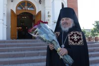1-В Неделю 6-ю по Пятидесятнице епископ Амфилохий совершил Божественную Литургию в Свято-Андреевском кафедральном соборе города Усть-Каменогорска