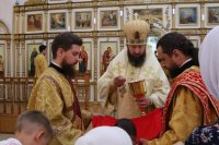 24-В Неделю 6-ю по Пятидесятнице епископ Амфилохий совершил Божественную Литургию в Свято-Андреевском кафедральном соборе города Усть-Каменогорска