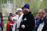 18-Епископ Амфилохий принял участие в праздновании Дня Великой Победы в Усть-Каменогорске