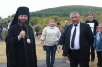 2-Епископ Амфилохий освятил место для строительства нового храма в городе Зыряновске