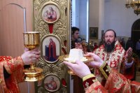19-Светлый вторник. Божественная Литургия в Зиновьевском храме Усть-Каменогорска