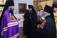 4-Божественная Литургия в Неделю всех русских святых