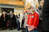 21-Епископ Амфилохий принял участие в празднованиях в честь мученицы Агафии Панормской - небесной  заступницы от стихийных бедствий - в Алма-Ате
