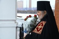 5-Божественная Литургия в Неделю крестопоклонную Великого поста в Свято-Андреевском кафедральном соборе