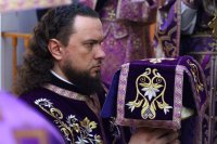 21-Божественная Литургия в Неделю крестопоклонную Великого поста в Свято-Андреевском кафедральном соборе