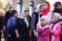 26-Божественная Литургия в Неделю крестопоклонную Великого поста в Свято-Андреевском кафедральном соборе