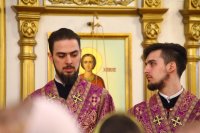 31-Божественная Литургия в Неделю крестопоклонную Великого поста в Свято-Андреевском кафедральном соборе