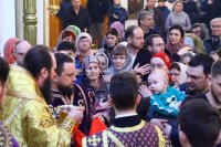 33-Божественная Литургия в Неделю крестопоклонную Великого поста в Свято-Андреевском кафедральном соборе
