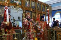 13-В Светлую Среду епископ Амфилохий совершил Божественную Литургию в Богородице-Рождественском храме Усть-Каменогорска