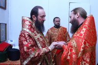 23-В Светлую Среду епископ Амфилохий совершил Божественную Литургию в Богородице-Рождественском храме Усть-Каменогорска
