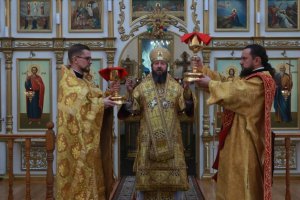 Божественная Литургия в Андреевском соборе в Неделю 24-ю по Пятидесятнице