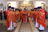 5-В четверг Светлой седмицы в главном храме Восточного Казахстана состоялось соборное служение Божественной Литургии