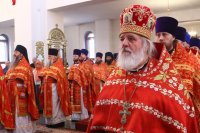 10-В четверг Светлой седмицы в главном храме Восточного Казахстана состоялось соборное служение Божественной Литургии