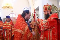 20-В четверг Светлой седмицы в главном храме Восточного Казахстана состоялось соборное служение Божественной Литургии