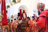 21-В четверг Светлой седмицы в главном храме Восточного Казахстана состоялось соборное служение Божественной Литургии