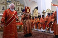 22-В четверг Светлой седмицы в главном храме Восточного Казахстана состоялось соборное служение Божественной Литургии