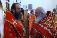 32-В четверг Светлой седмицы в главном храме Восточного Казахстана состоялось соборное служение Божественной Литургии