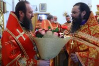 36-В четверг Светлой седмицы в главном храме Восточного Казахстана состоялось соборное служение Божественной Литургии