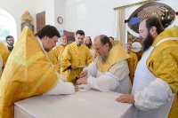 19-Управляющий Усть-Каменогорской и Семипалатинской епархией принял участие в великом освящении Иоанно-Богословского храма в городе Талдыкоргане