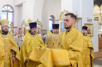 10-День памяти апостола Андрея Первозванного. Митрополит Александр возглавил Литургию в Андреевском кафедральном соборе Усть-Каменогорска