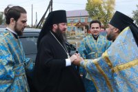 4-В день Покрова Пресвятой Богородицы епископ Амфилохий совершил великое освящение храма в селе Самарское