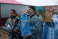 33-В день Покрова Пресвятой Богородицы епископ Амфилохий совершил великое освящение храма в селе Самарское