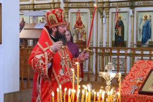 Служение епископа Амфилохия в день поминовения усопших 