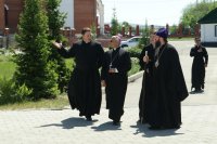 4-Дипломатический представитель Ватикана посетил Свято-Троицкий мужской монастырь
