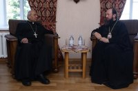 8-Дипломатический представитель Ватикана посетил Свято-Троицкий мужской монастырь