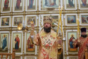 Сотую годовщину расстрела  святых царственных страстотерпцев молитвенно почтили в столице Рудного Алтая