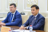 9-Управляющий Усть-Каменогорской и Семипалатинской епархией принял участие во встрече Главы Казахстанского Митрополичьего округа с акимом Западно-Казахстанской области