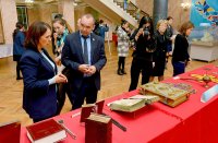 14-Архипастыри Православной Церкви Казахстана приняли участие в работе круглого стола, посвященного Дню духовного согласия
