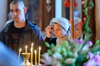21-Епископ Амфилохий сослужил митрополиту Александру за Литургией в Михайло-Архангельском соборе Уральска