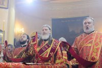 34-Епископ Амфилохий сослужил митрополиту Александру за Литургией в Михайло-Архангельском соборе Уральска
