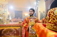 37-Епископ Амфилохий сослужил митрополиту Александру за Литургией в Михайло-Архангельском соборе Уральска